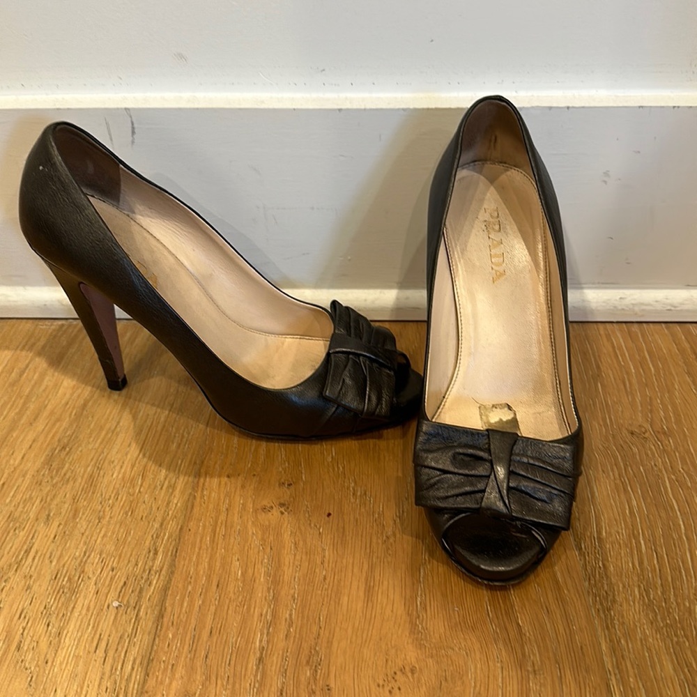 Authentic Prada shoes in gunmetal grey